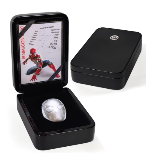 2oz Silver Marvel Series Spiderman Mask (Box Set) 4